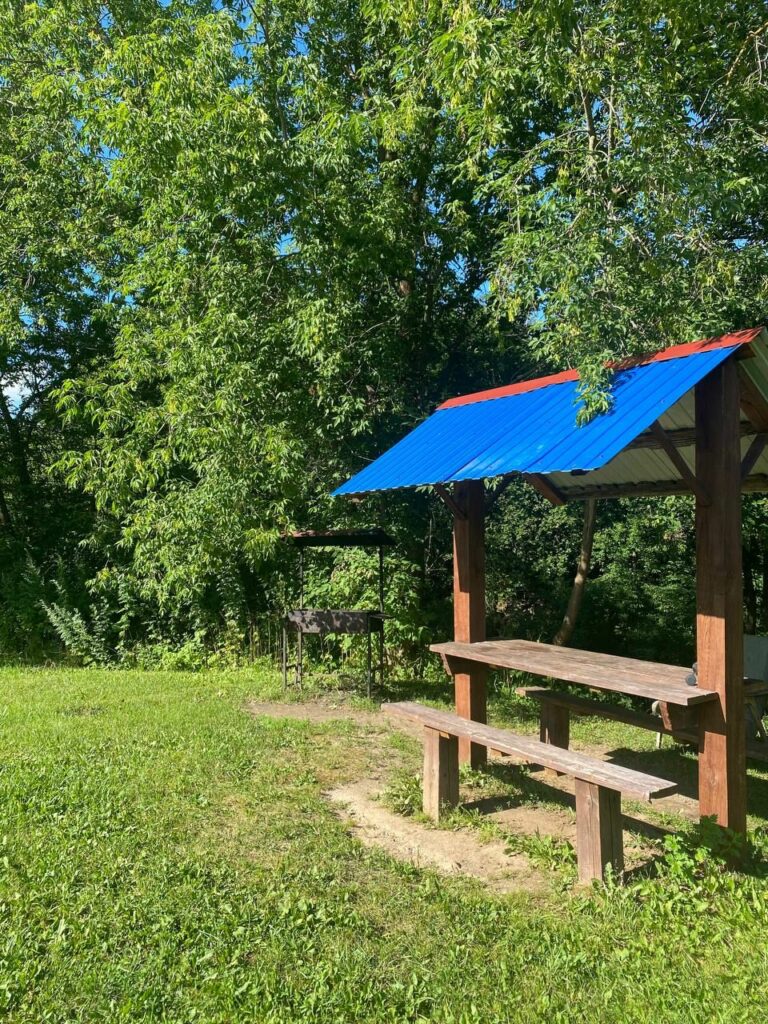 Зоны Барбекю и Летняя Веранда 6 Зоны Барбекю и Летняя Веранда 5 • Эко-отель "Белая Мельница"