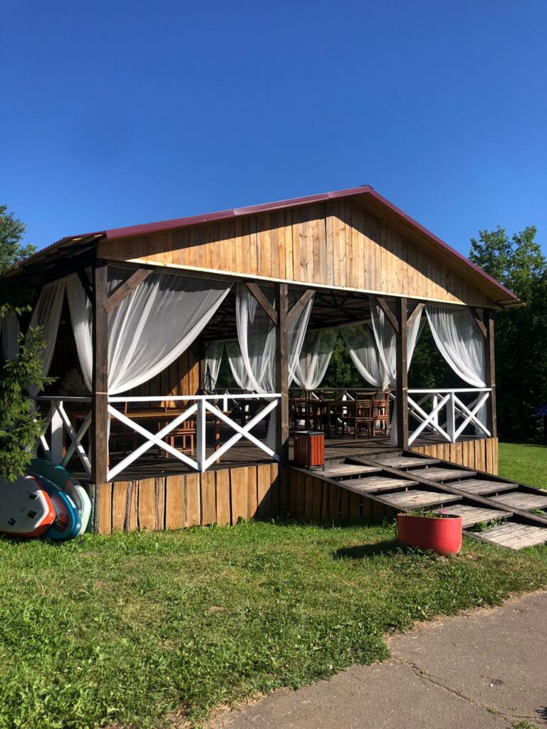 Зоны Барбекю и Летняя Веранда 8 Зоны Барбекю и Летняя Веранда 7 • Эко-отель "Белая Мельница"